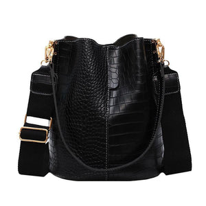 Retro Designer Crocodile-effect Bucket Shoulder Bag